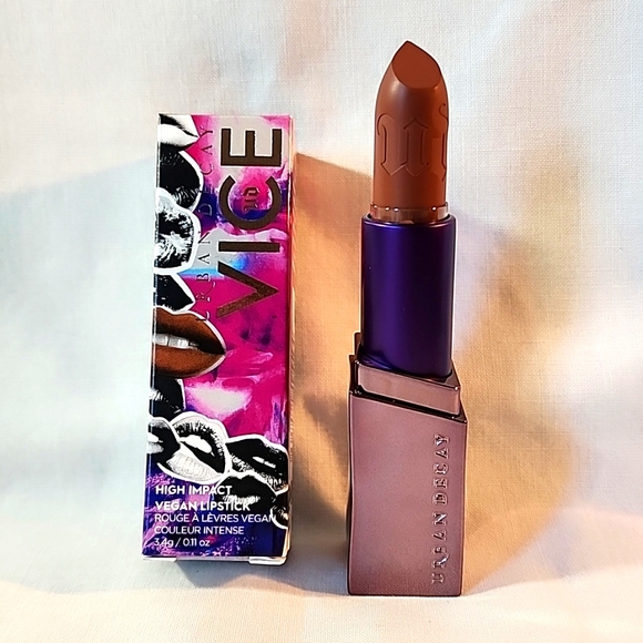 Urban Decay Vice Matte Lipstick 1993 - Picture 2 of 2